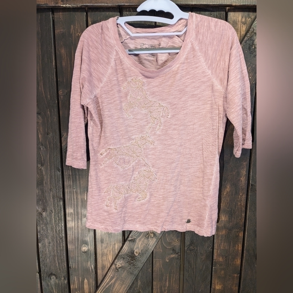 Noble outfitters pink horse design shirt